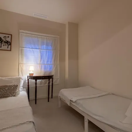 فيلة Casa Roka Alberic
